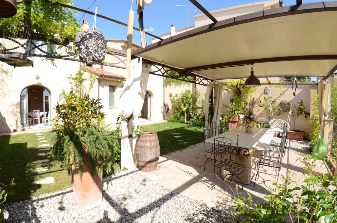 Al Colle Di Lari Villa Exterior foto