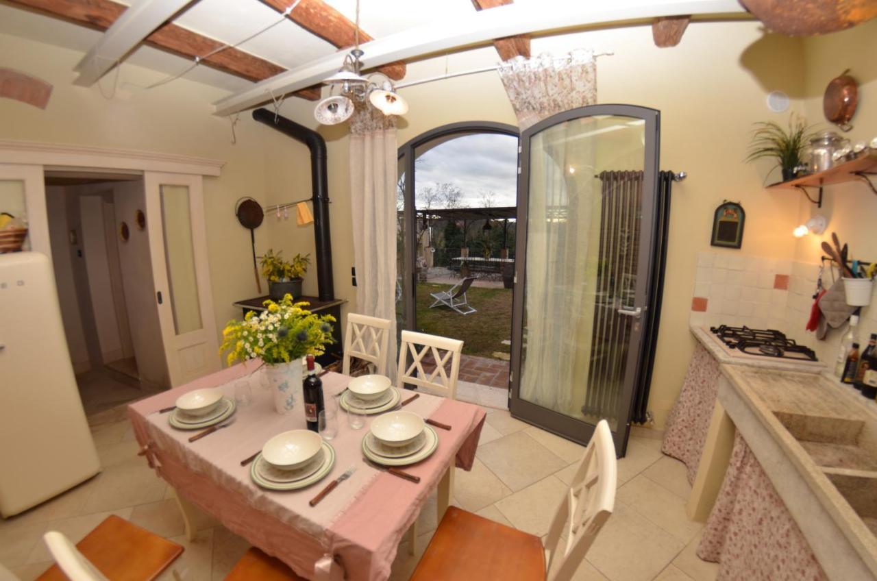 Al Colle Di Lari Villa Exterior foto